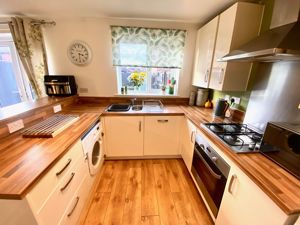 Kitchen/Diner- click for photo gallery